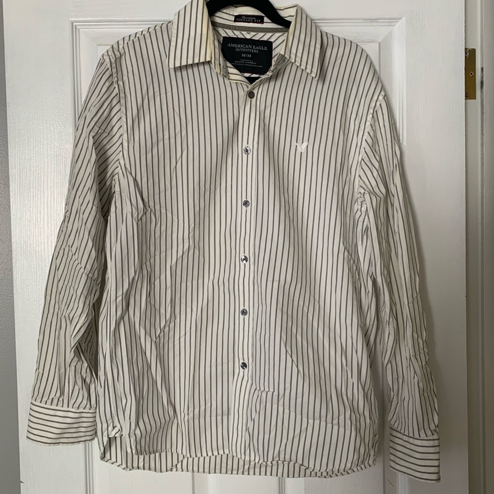 American Eagle Men’s Long-Sleeve White Shirt